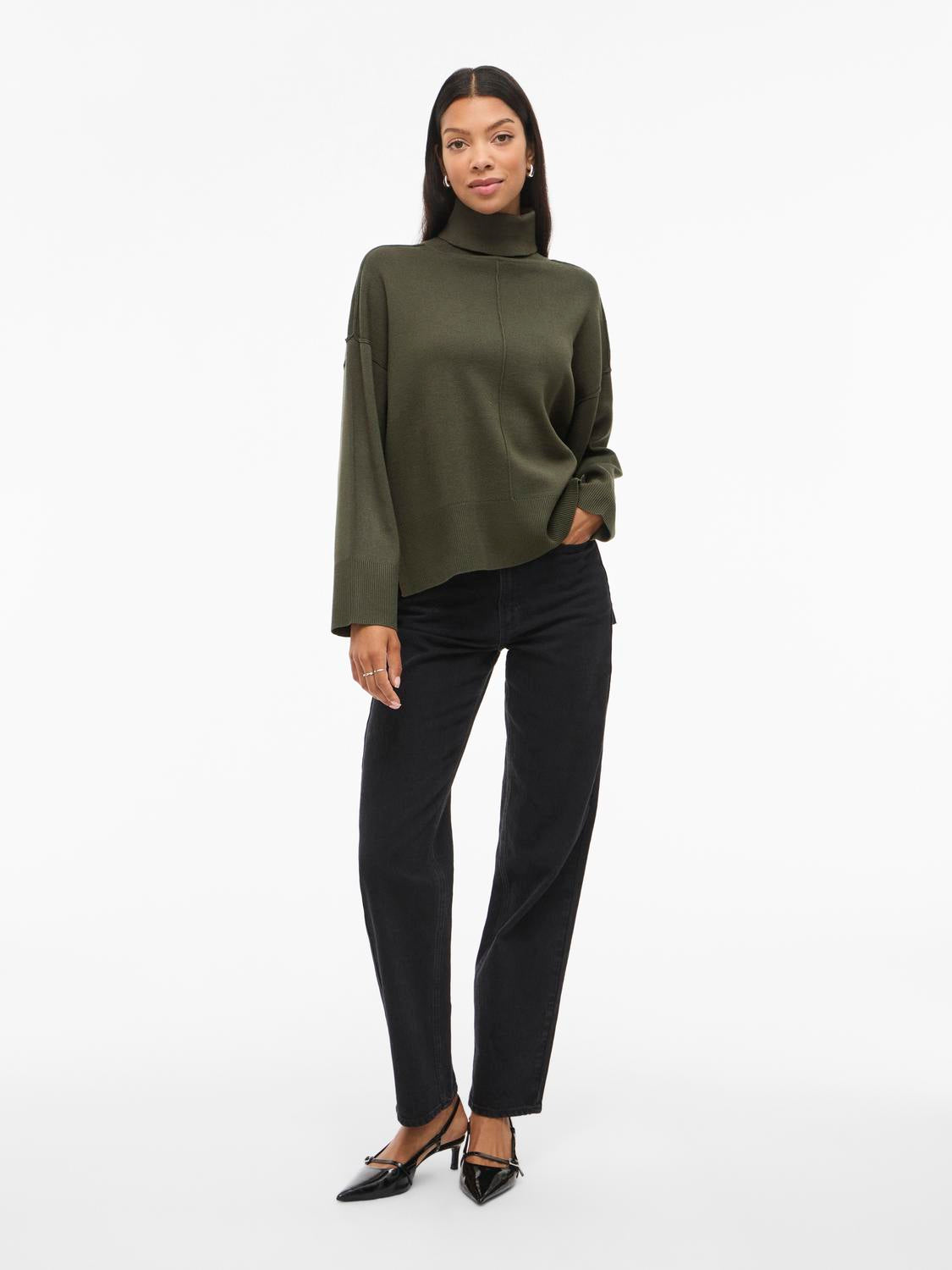 model_shot-front_full